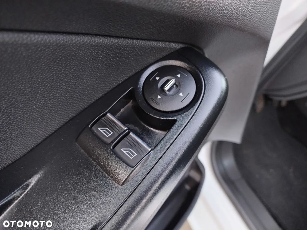 Ford Fiesta 1.25 Champions Edition - 23