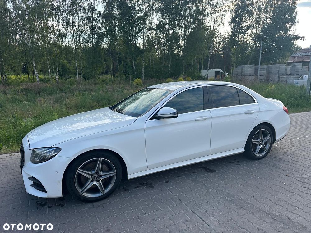 Mercedes-Benz Klasa E 220 d 9G-TRONIC - 12