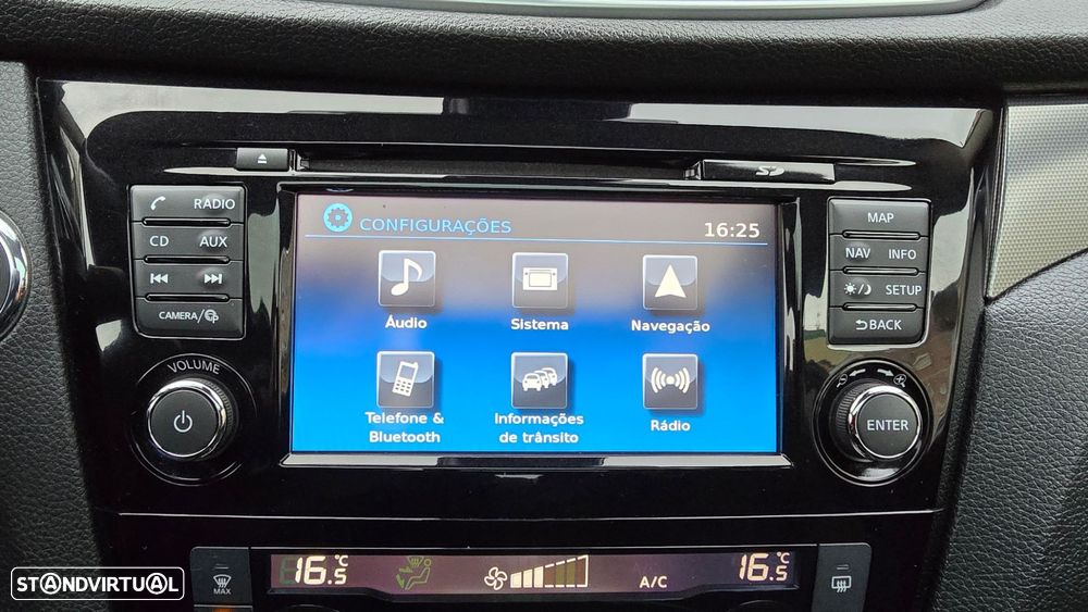 Nissan Qashqai 1.6 dCi Tekna Xtronic - 28