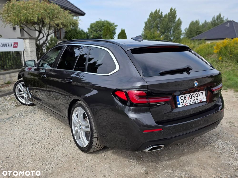 BMW Seria 5 520d mHEV - 12