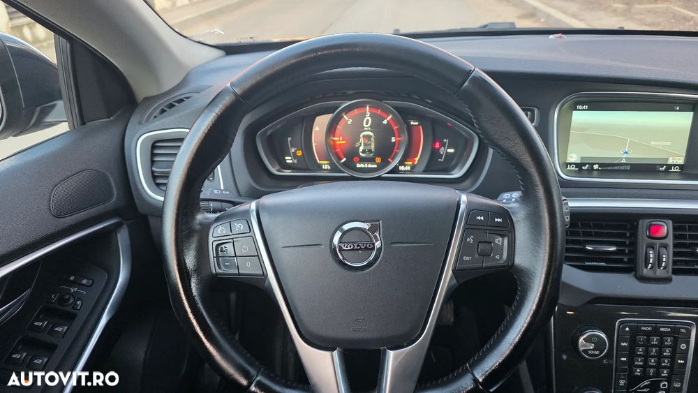 Volvo V40 D2 Kinetic - 15