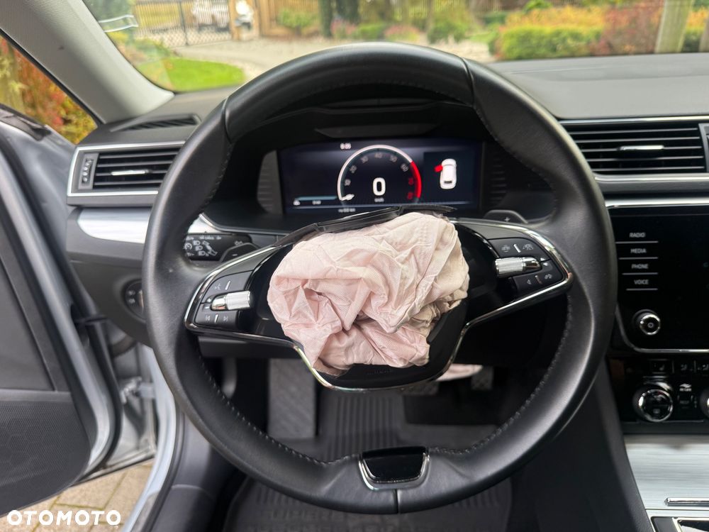 Skoda Superb 1.5 TSI Ambition DSG - 32