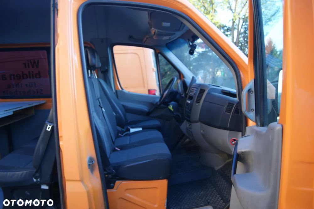 Mercedes-Benz Sprinter - 9