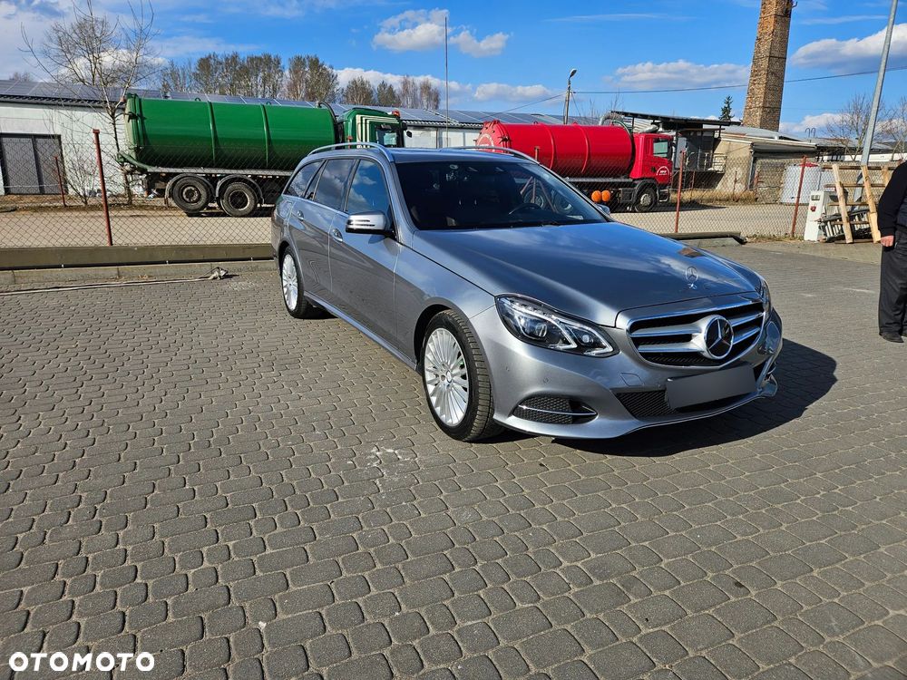 Mercedes-Benz Klasa E 300 BlueTEC 7G-TRONIC Elegance - 7