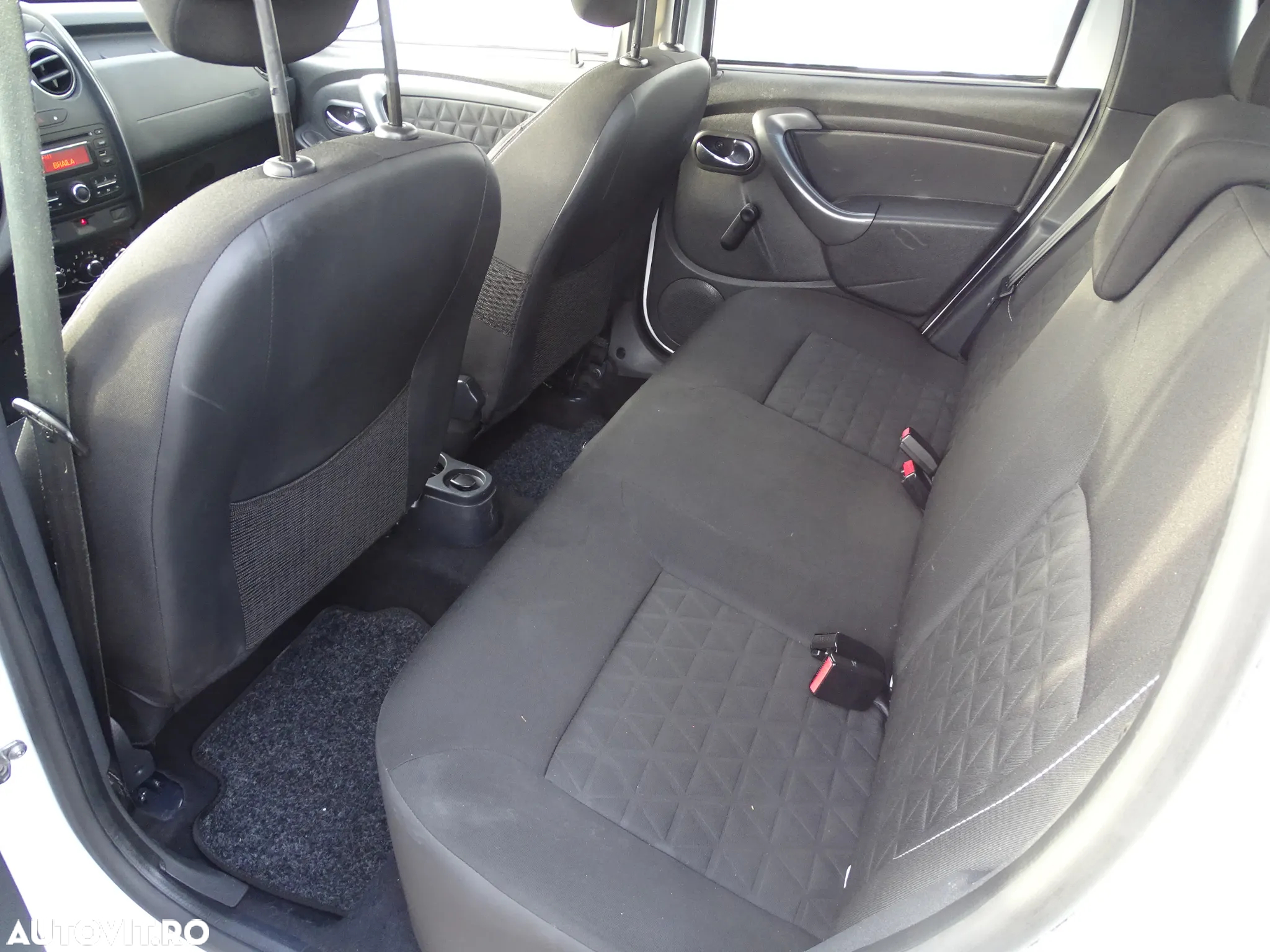 Dacia Duster dCi 90 2WD Essential - 11