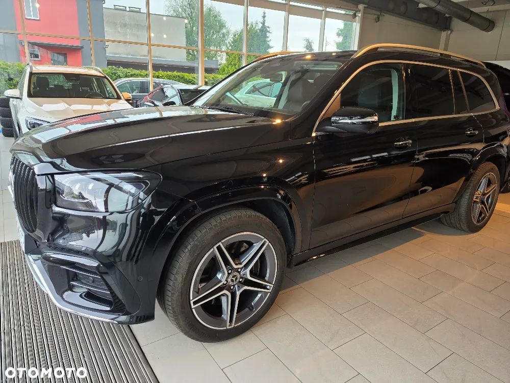 Mercedes-Benz GLS - 25