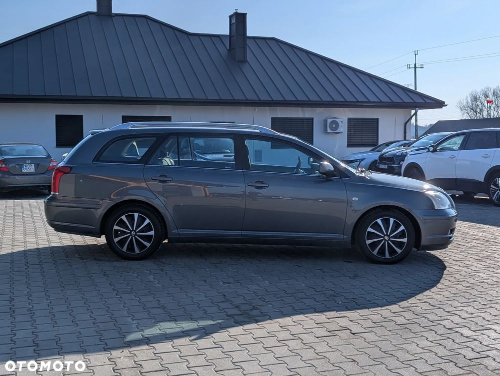 Toyota Avensis 1.8 VVT-i Edition - 17