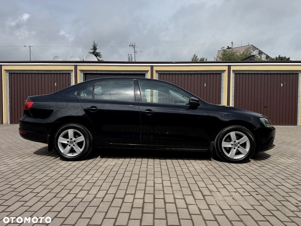 Volkswagen Jetta 1.6 TDI BMT Comfortline - 8