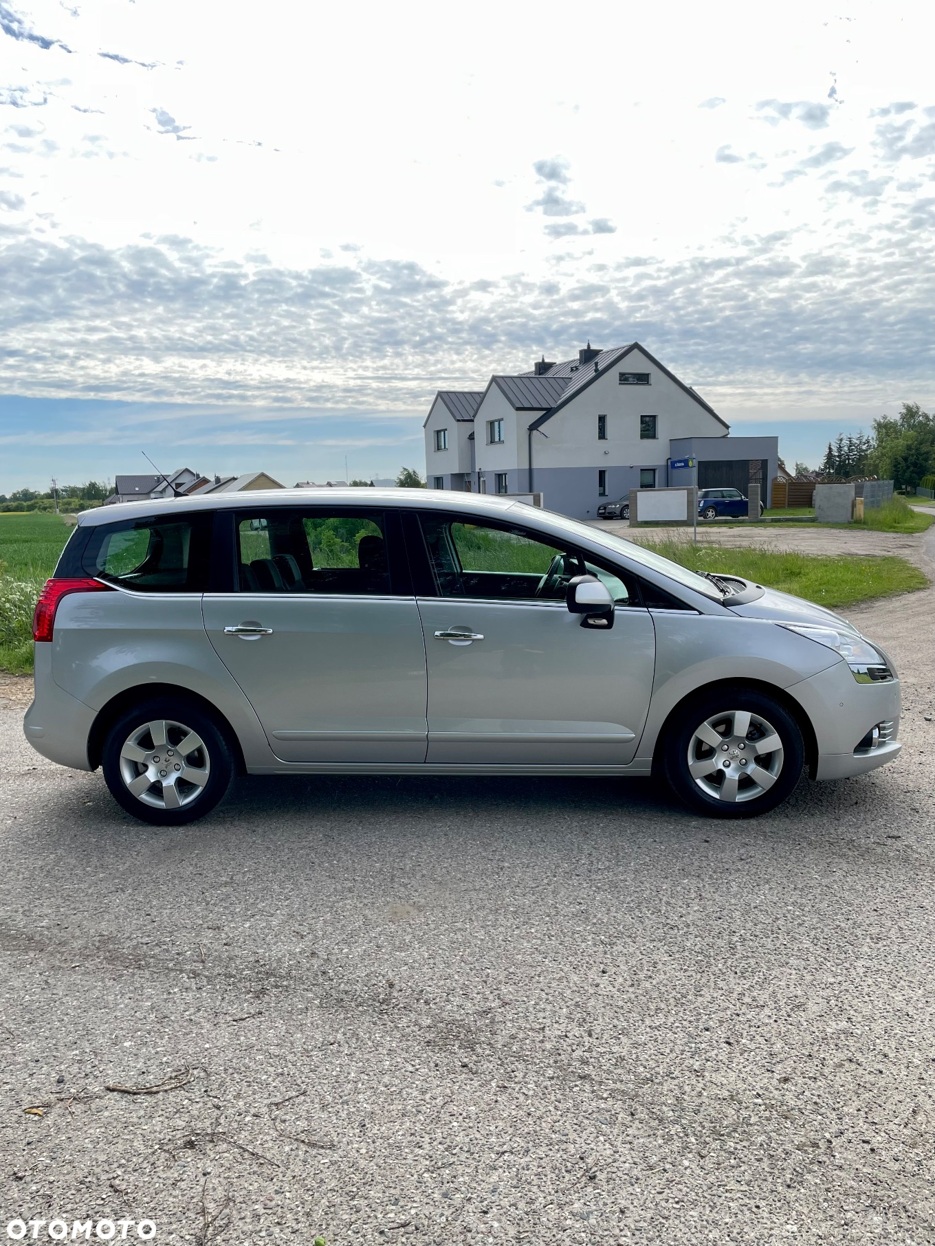 Peugeot 5008 e-HDI FAP 115 EGS6 Stop&Start Active - 12