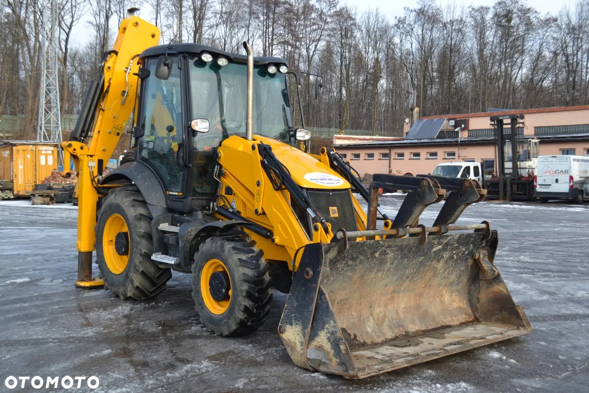 JCB 3CX - 4