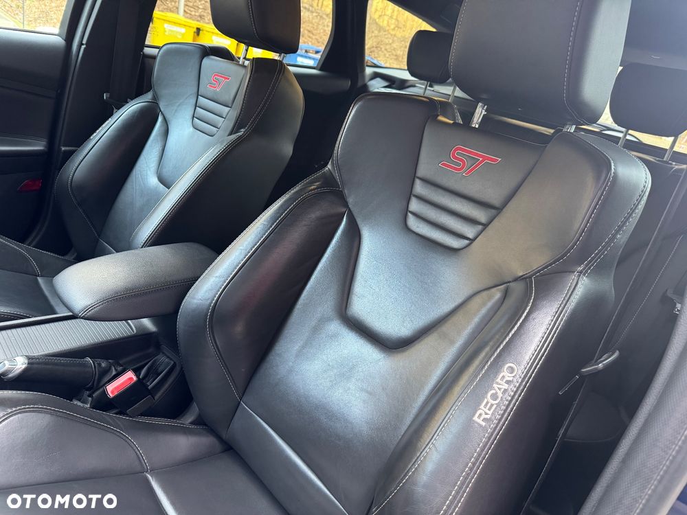 Ford Focus 2.0 TDCi ST - 28