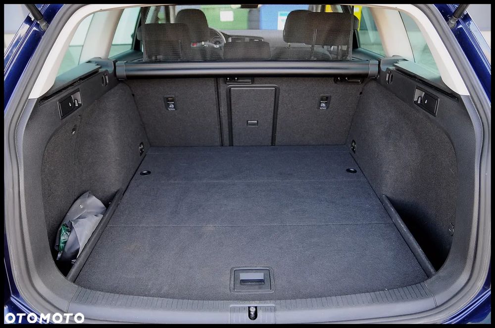 Volkswagen Golf 1.6 TDI SCR Comfortline - 30