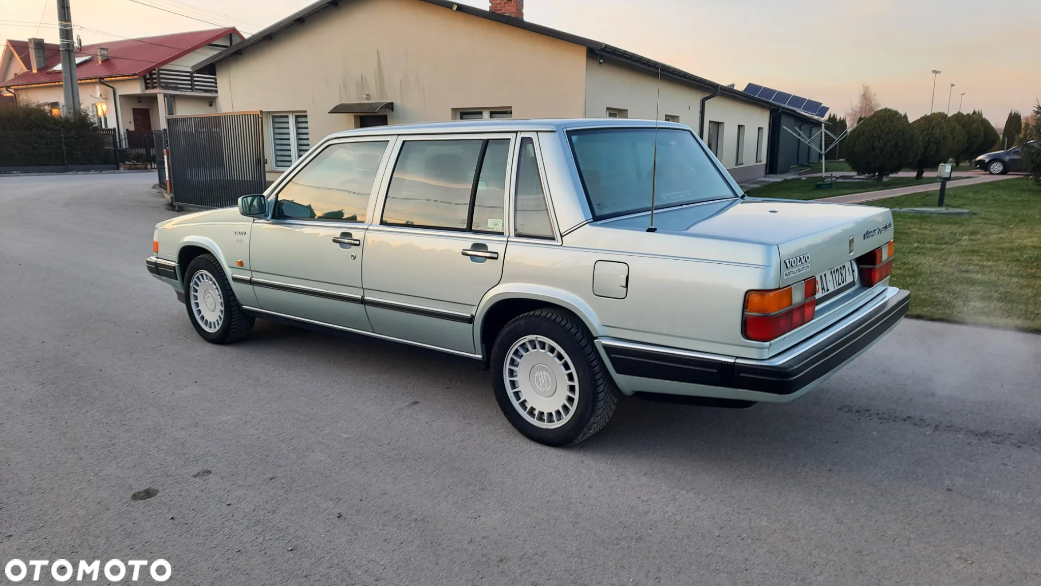 Volvo Seria 700 - 5