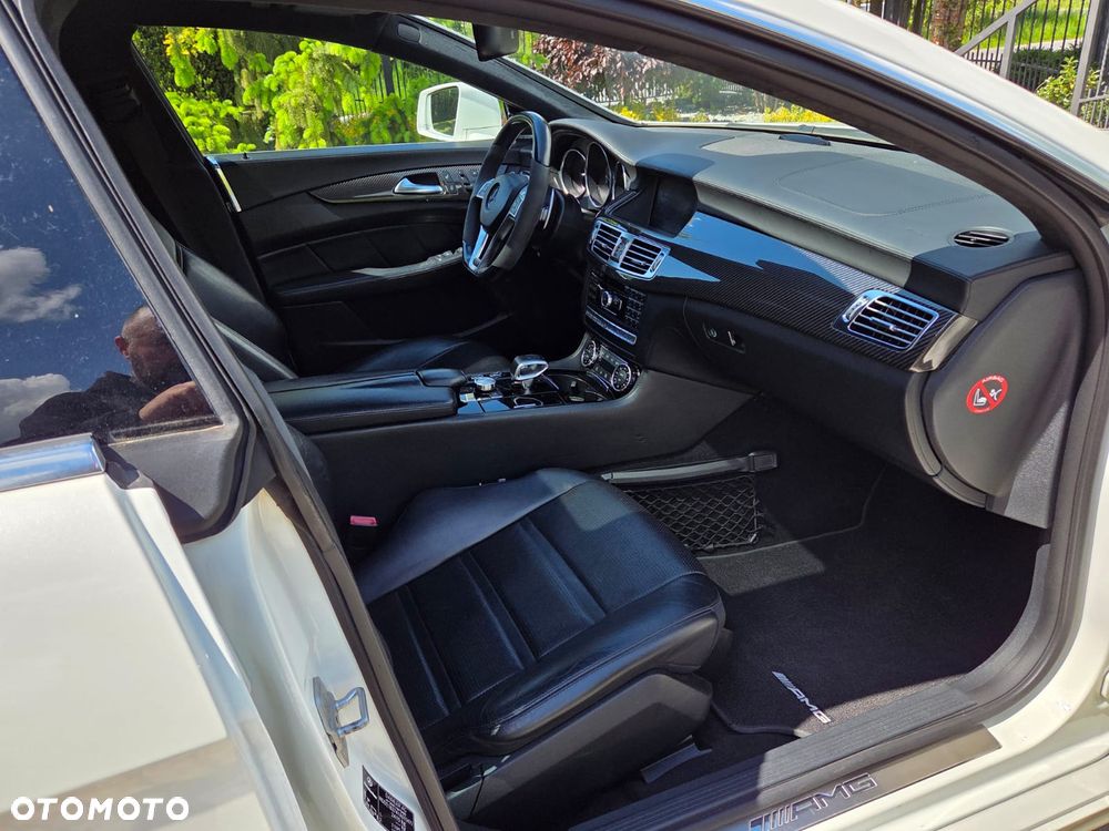 Mercedes-Benz CLS 63 AMG AMG SPEEDSHIFT MCT - 22
