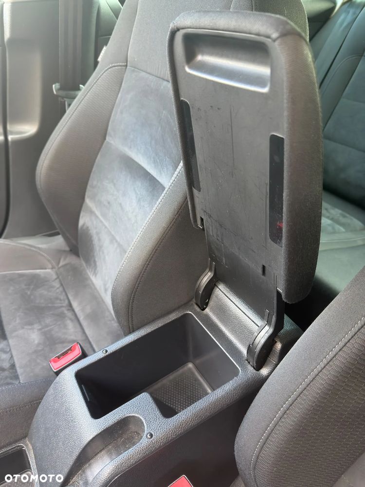 Volkswagen Golf - 13