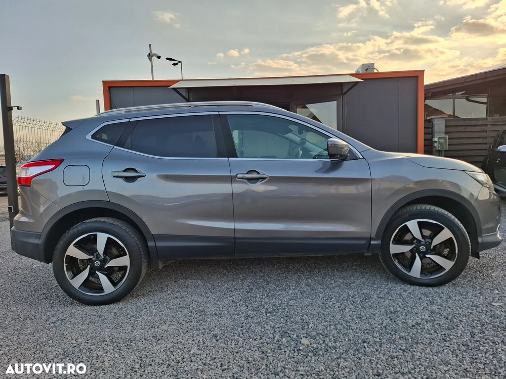 Nissan Qashqai 1.6 DCI N-Connecta - 18