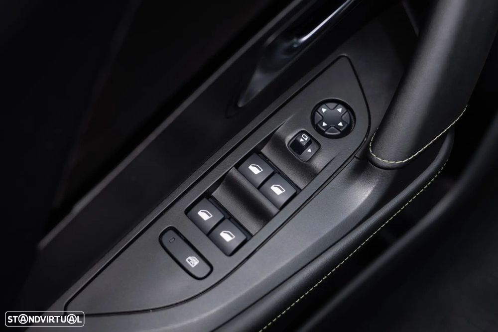 Peugeot 2008 1.5 BlueHDi GT Line EAT8 - 33