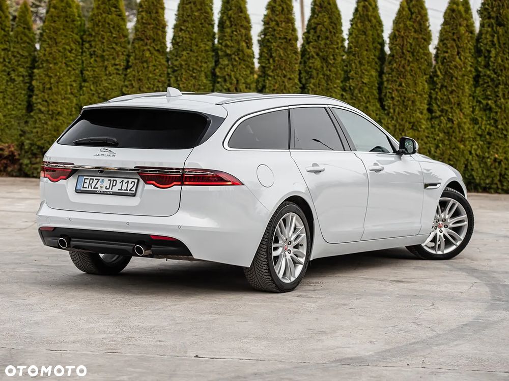 Jaguar XF - 13