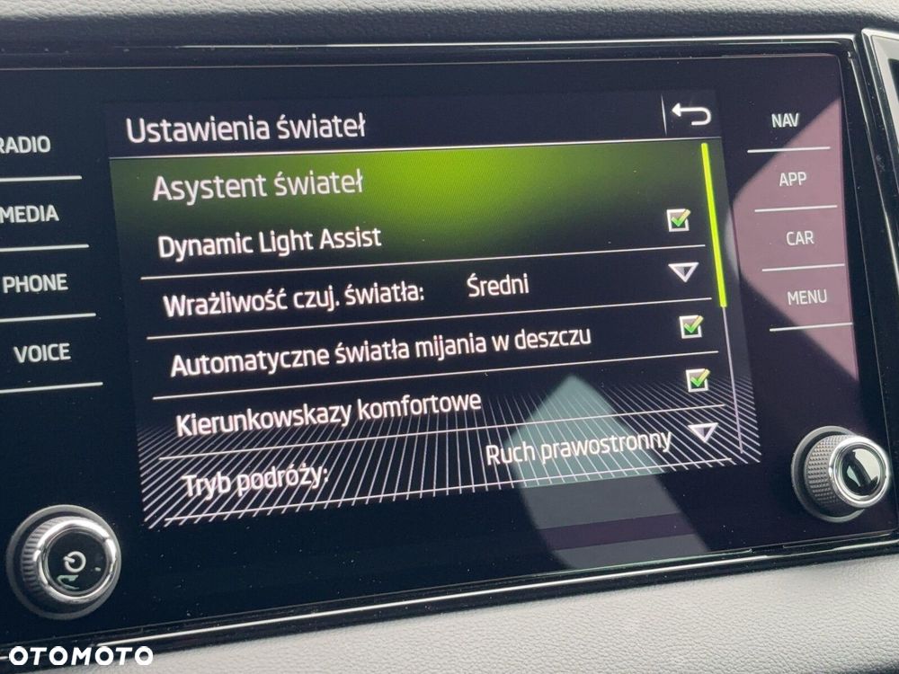 Skoda Karoq 1.5 TSI ACT Sportline DSG - 33