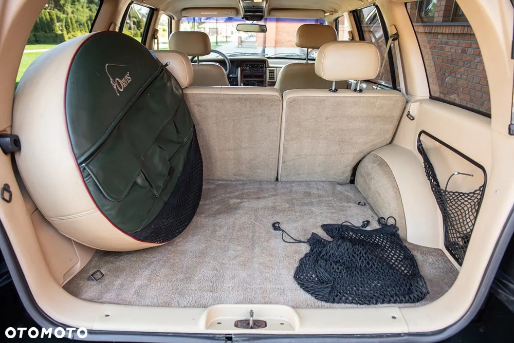 Jeep Grand Cherokee - 19