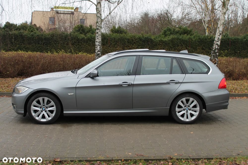 BMW Seria 3 320d - 22