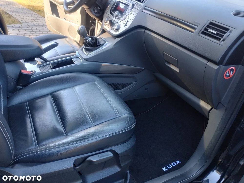 Ford Kuga 2.0 TDCi 4x4 Titanium - 10