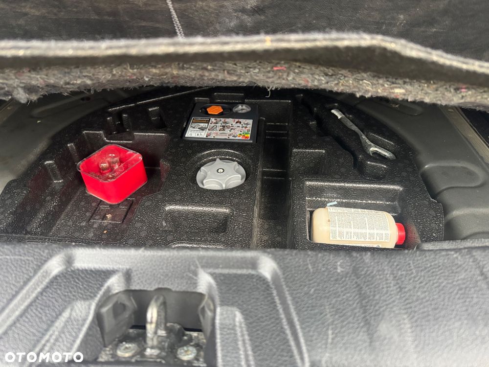 Nissan Qashqai 1.6 dCi 4 x 4 DPF Start/Stop acenta - 23