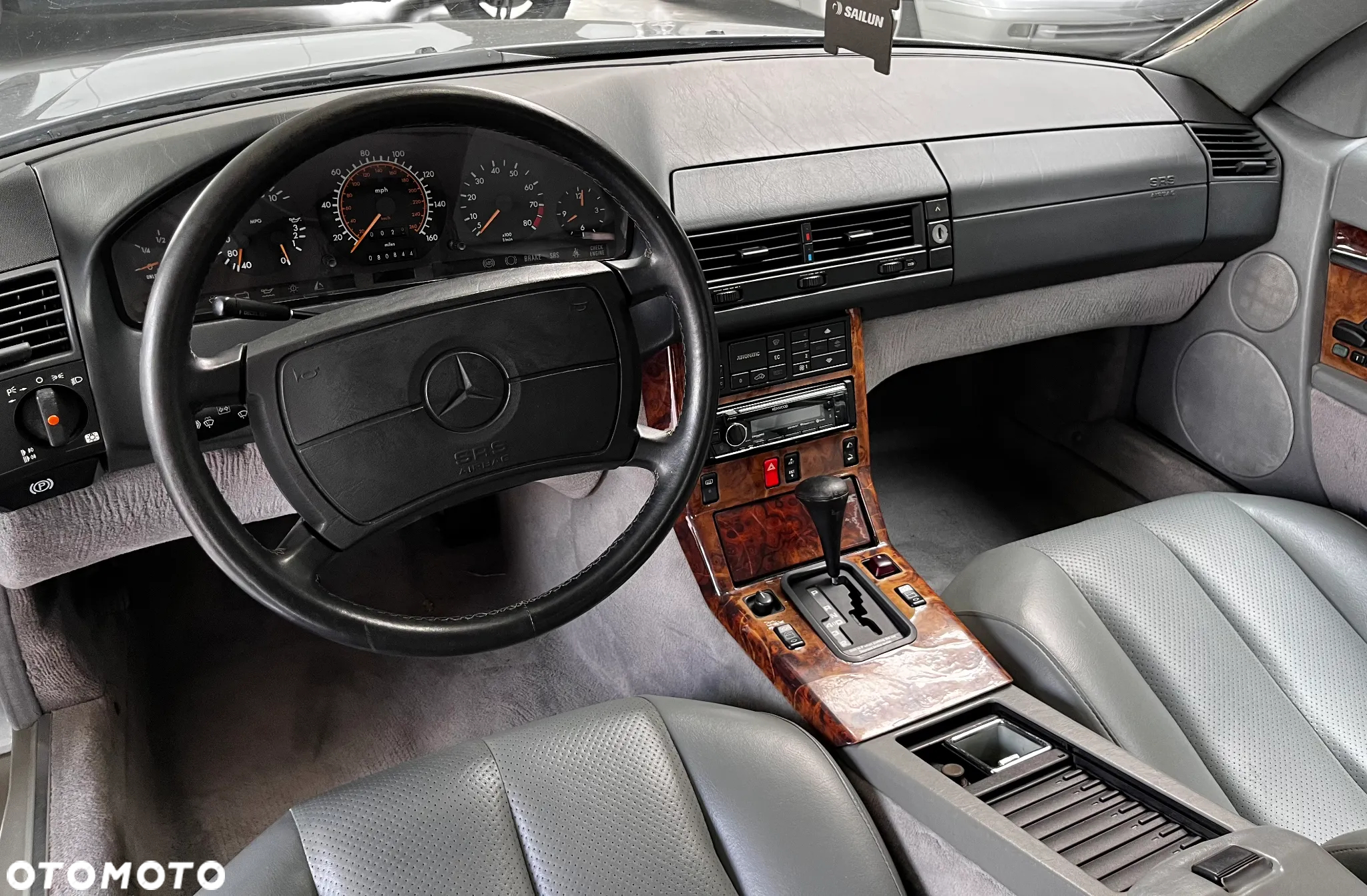 Mercedes-Benz SL - 14
