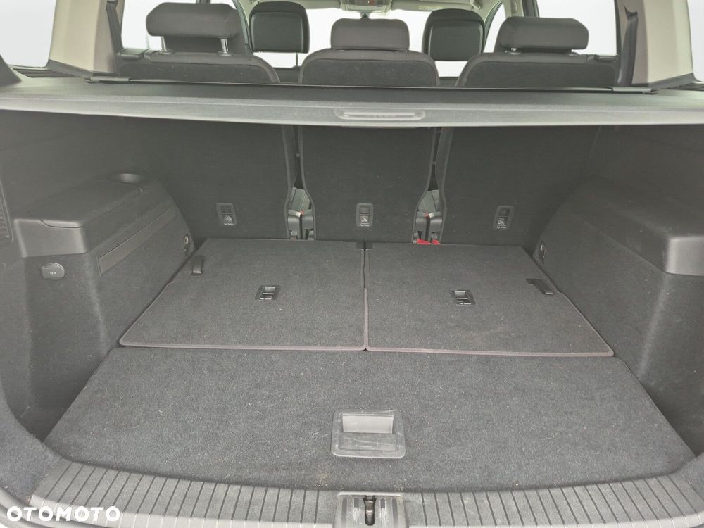 Volkswagen Touran 2.0 TDI BMT Highline - 13
