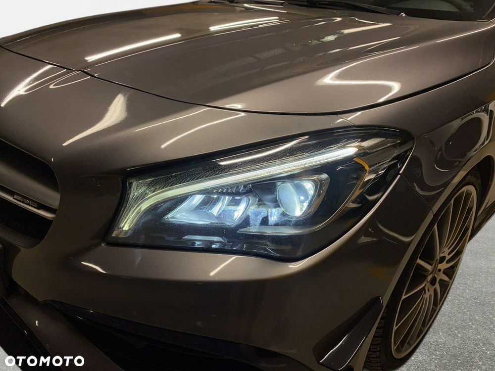 Mercedes-Benz CLA - 10