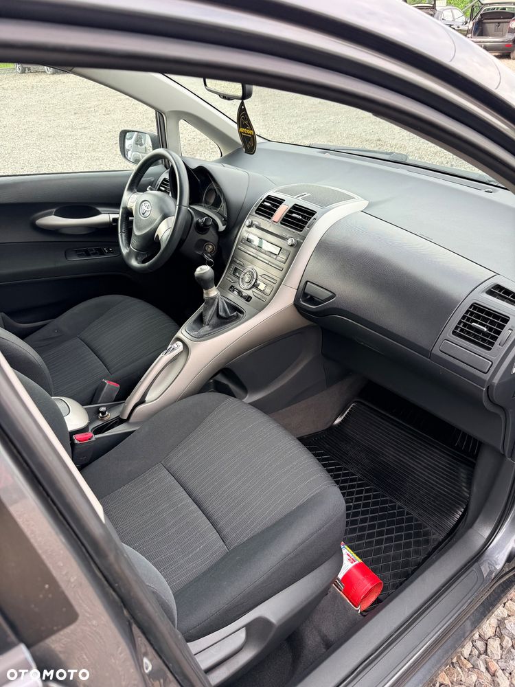 Toyota Auris 1.4 D-4D Life - 8