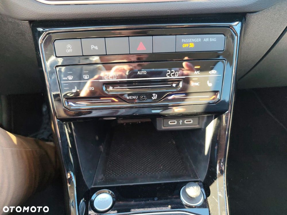 Volkswagen T-Cross 1.0 TSI Style DSG - 21