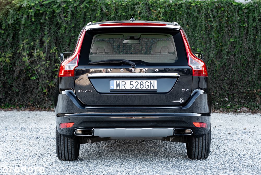 Volvo XC 60 D4 Drive-E Momentum - 8