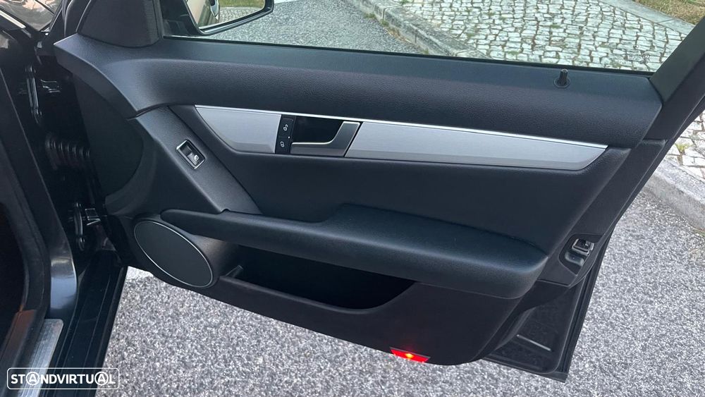 Mercedes-Benz C 220 Station CDI DPF (BlueEFFICIENCY) 7G-TRONIC Avantgarde - 18
