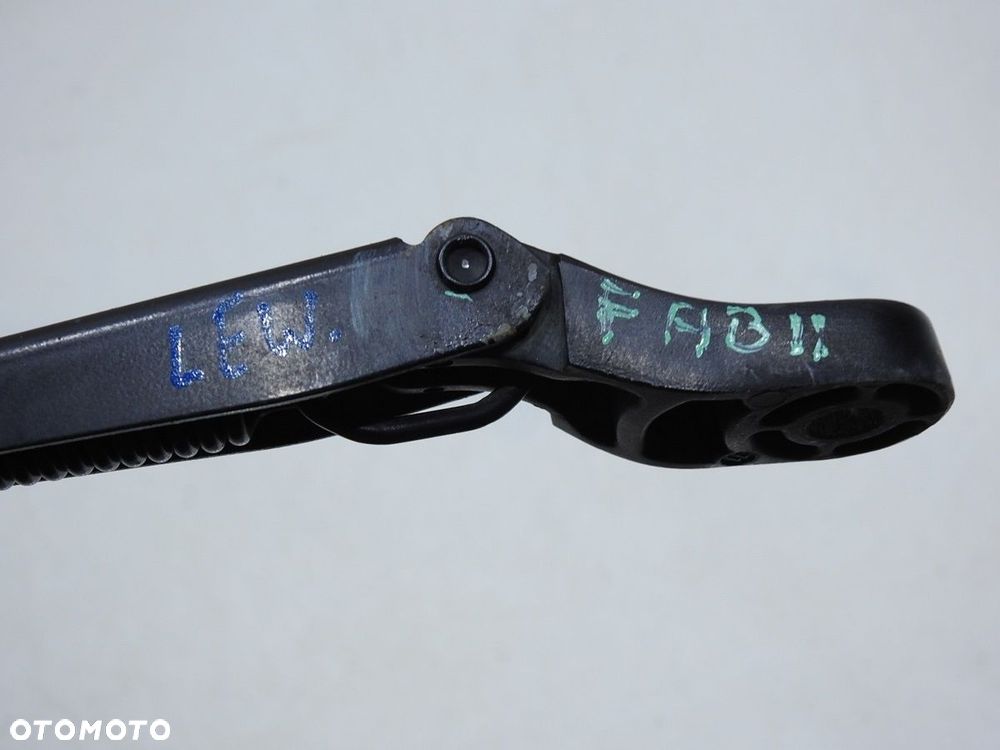 RAMIE WYCIERACZKI LEWE SKODA FABIA II - 3