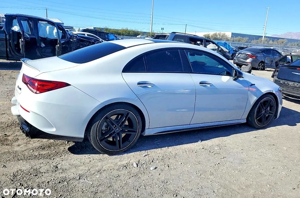 Mercedes-Benz CLA - 5