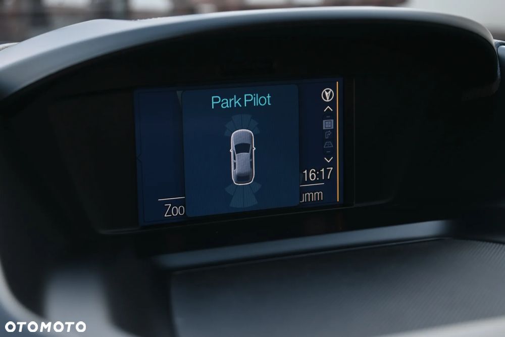 Ford Kuga 2.0 TDCi 4x4 Titanium - 37