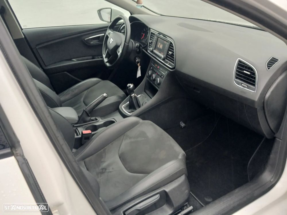 SEAT Leon 1.6 TDI ECOMOTIVE Style - 24