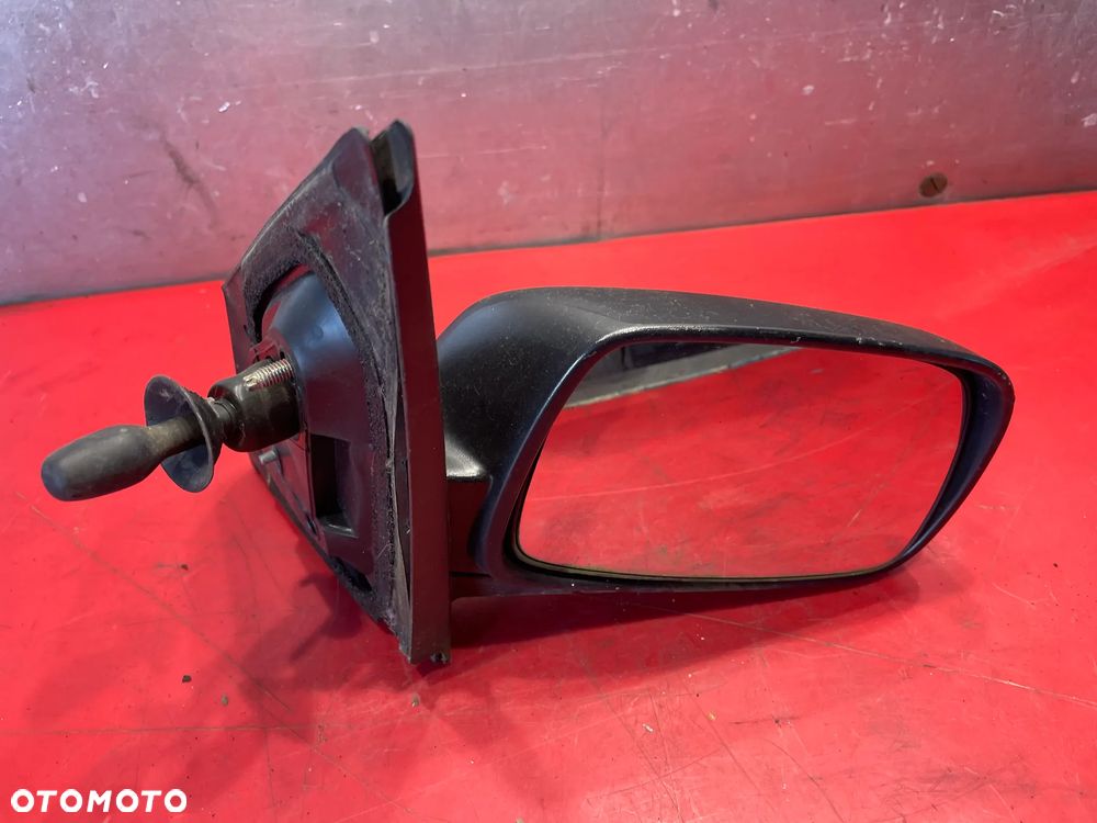 LUSTERKO PRAWE MANUALNE TOYOTA YARIS