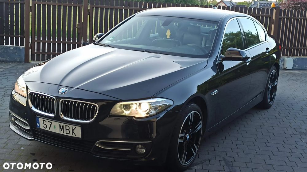 BMW Seria 5 525d xDrive Luxury Line - 24