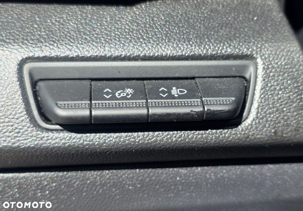 Renault Trafic - 16