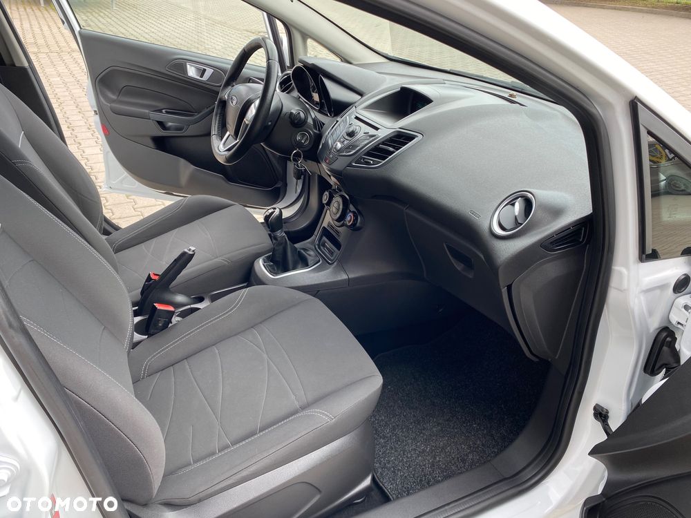 Ford Fiesta 1.25 Trend - 13