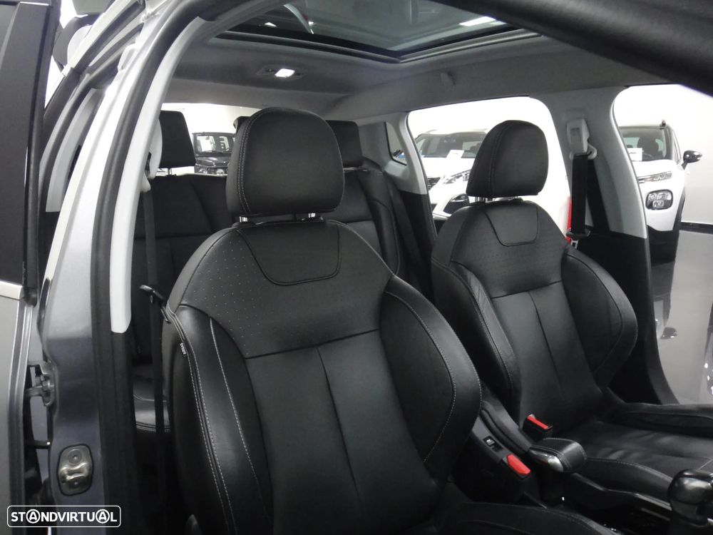 Peugeot 2008 PureTech 110 Stop&Start Allure - 21