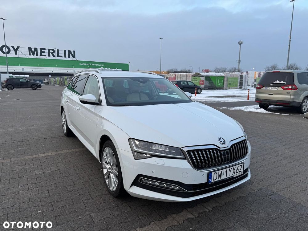 Skoda Superb 2.0 TDI SCR Style DSG - 5