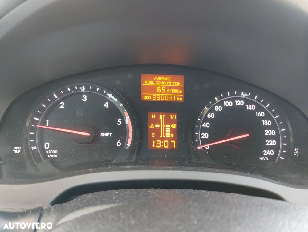 Toyota Avensis 2.0 D-4D Elegance - 12