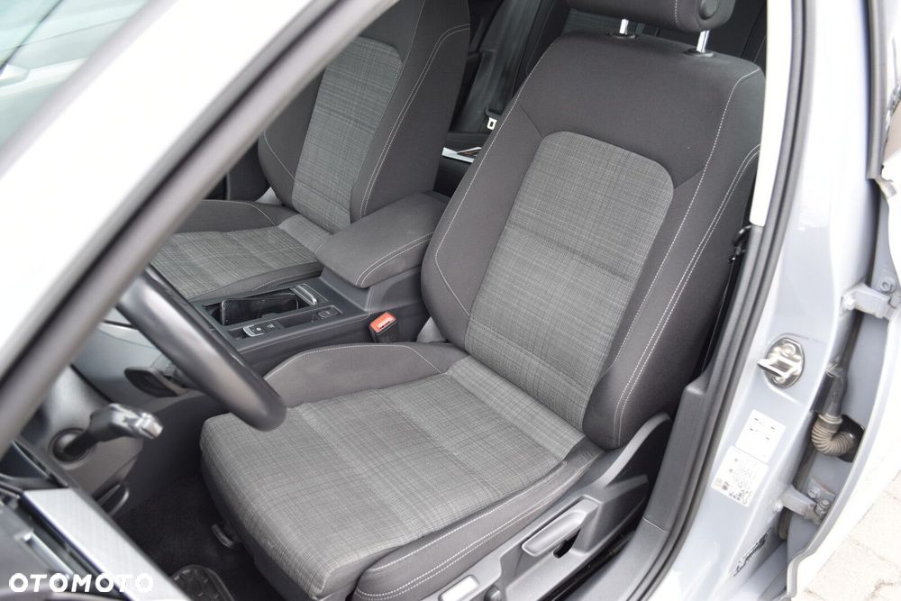 Volkswagen Passat 2.0 TSI Business DSG - 28