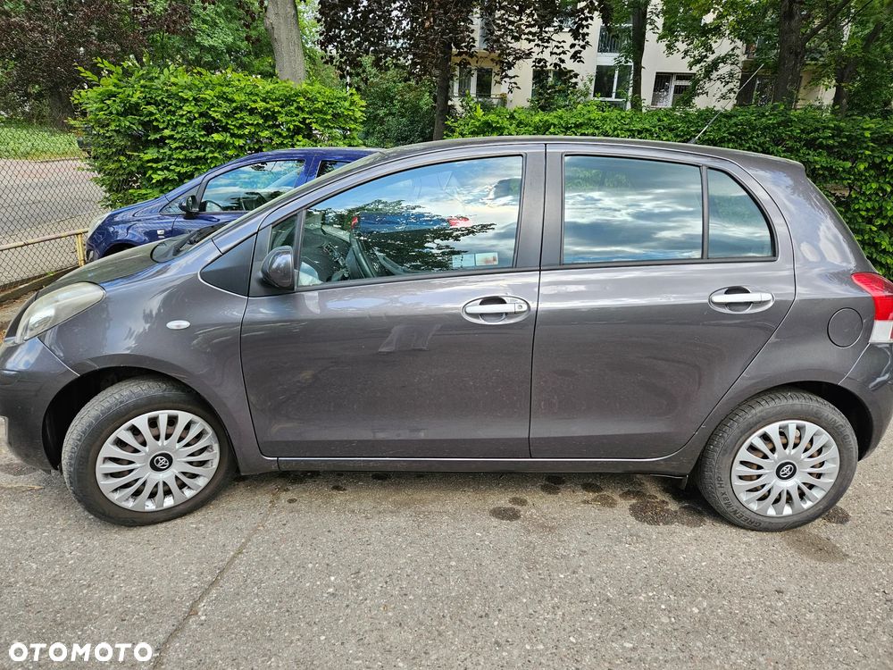 Toyota Yaris 1.33 Luna - 8