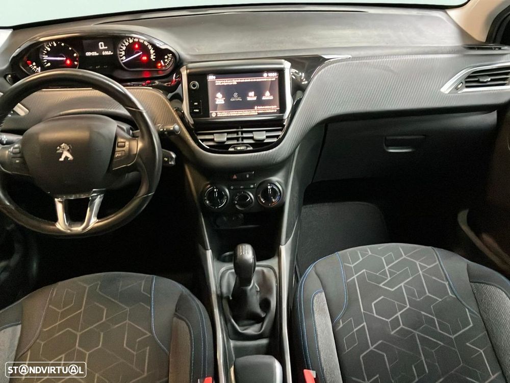 Peugeot 2008 1.2 PureTech Style - 11