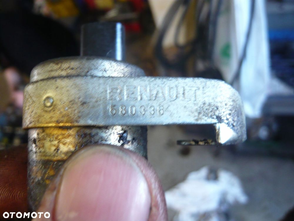 elektrozawór zmiennych faz rozrządu 580338 renault - 2