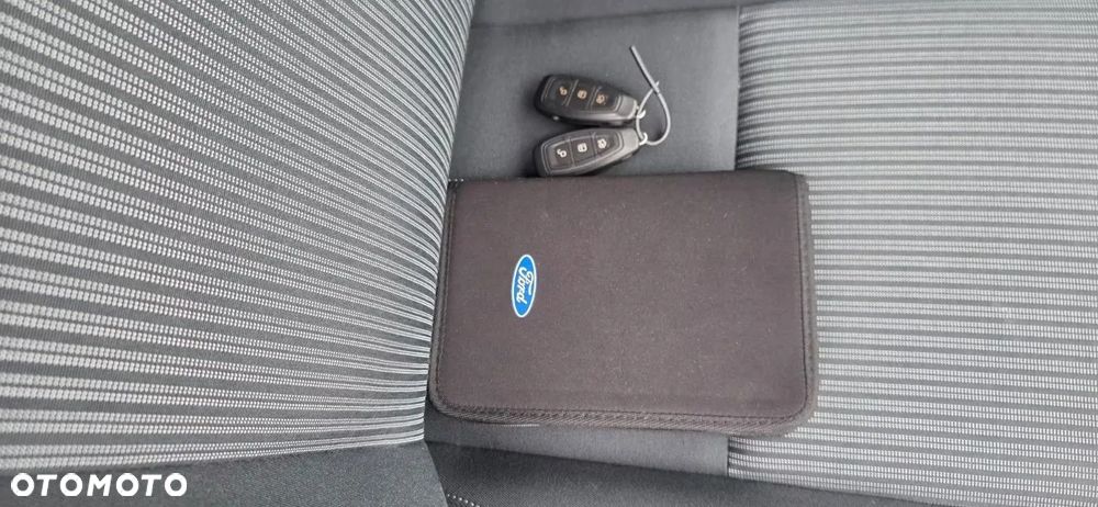 Ford C-MAX 1.6 Ti-VCT Titanium - 15